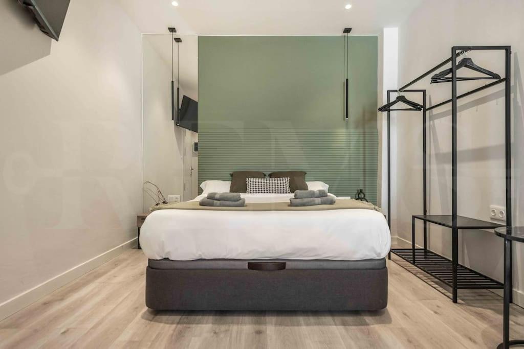 Hidden Gem In The Heart Of By Rems Málaga